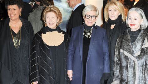 le cinque sorelle fendi fotografia|Chi sono le sorelle Fendi: la carriera e la vita privata .